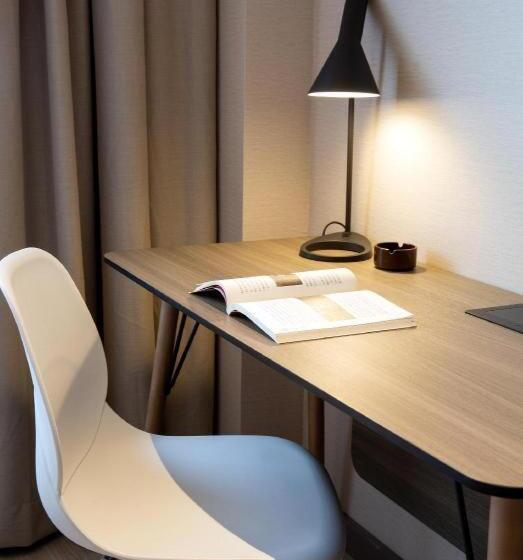 Hanting Hotel Changsha Railway Station Metro Station