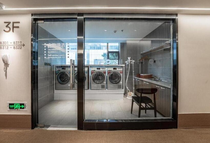 Hanting Hotel Changsha Railway Station Metro Station