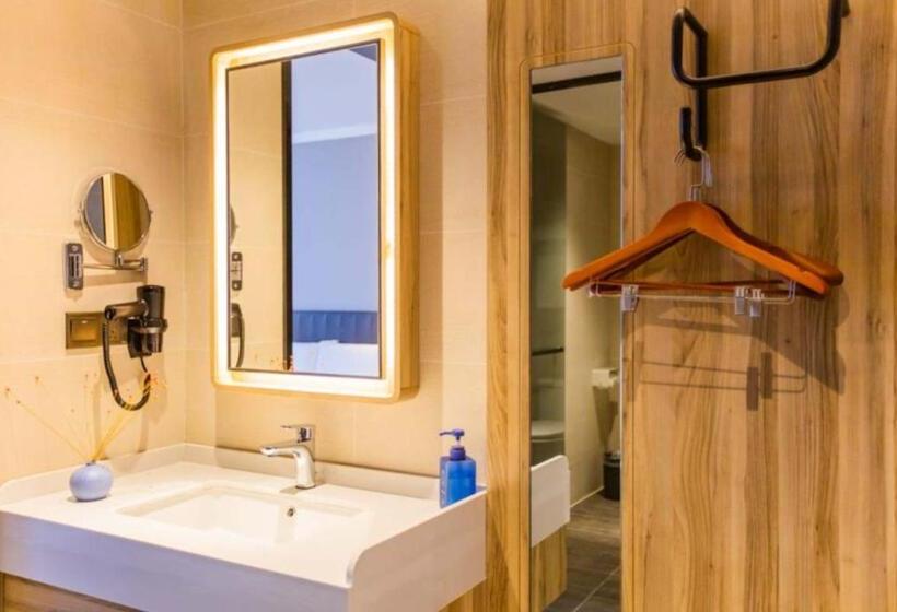 Hanting Premium Hotel Haining China Leather City