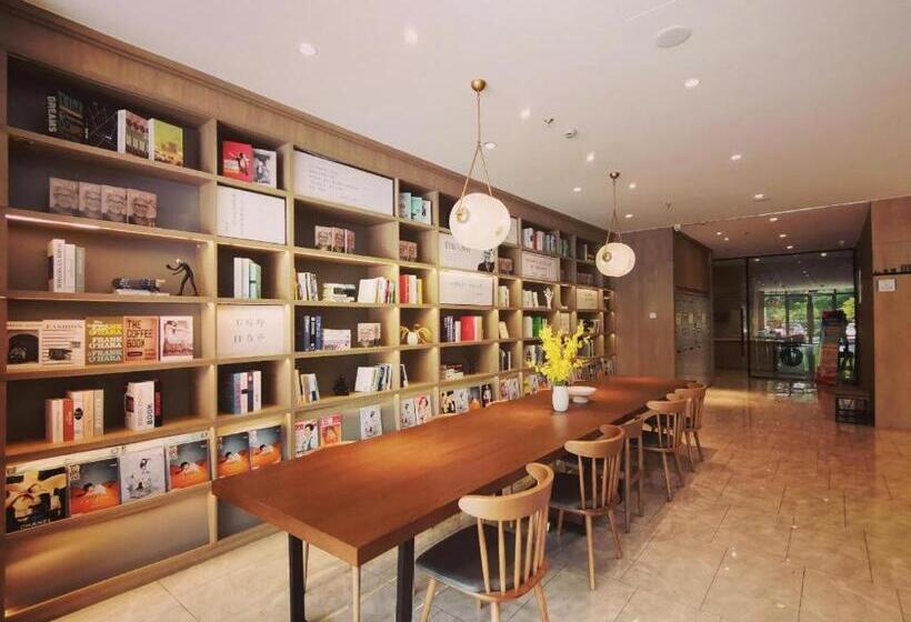 Hanting Premium Hotel Haining China Leather City