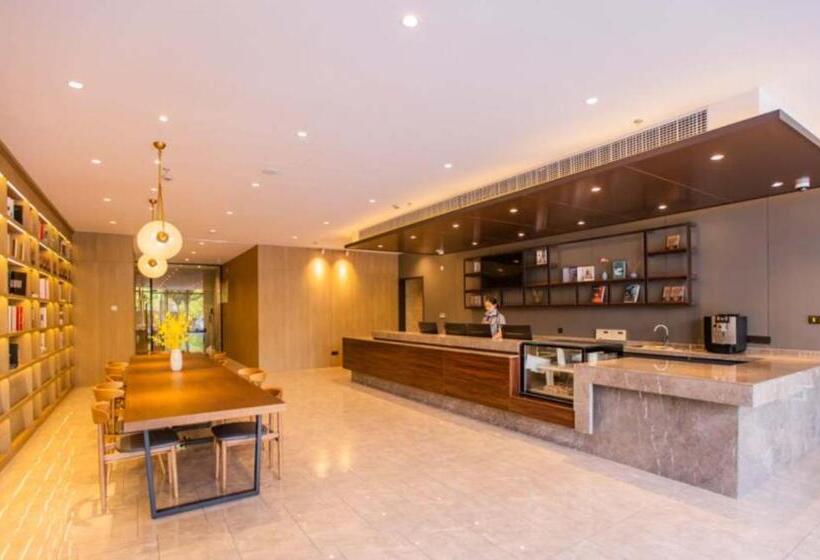 Hanting Premium Hotel Haining China Leather City