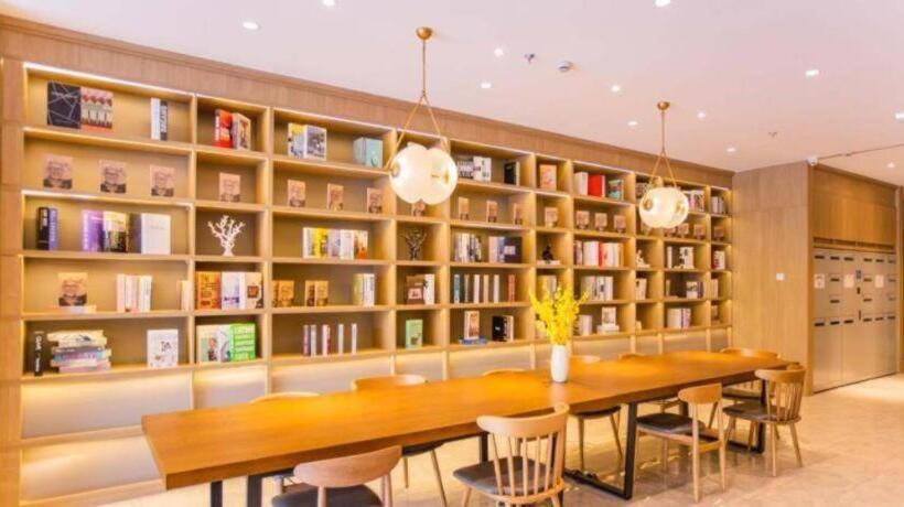 Hanting Premium Hotel Haining China Leather City