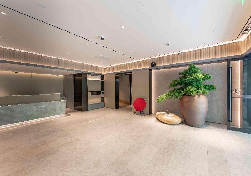 فندق Ji  Shanghai Dongming Road Metro Station