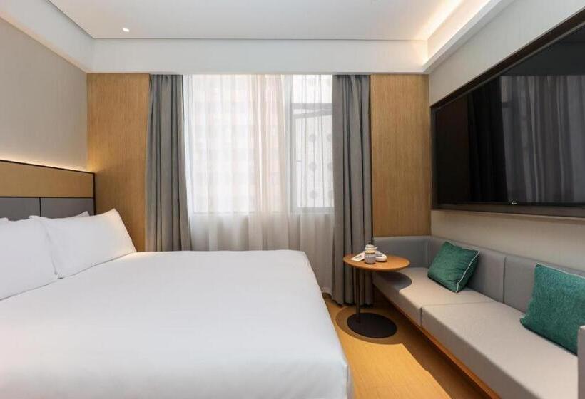 Ji Hotel Shanghai Xujiahui Caobao Road Metro Station