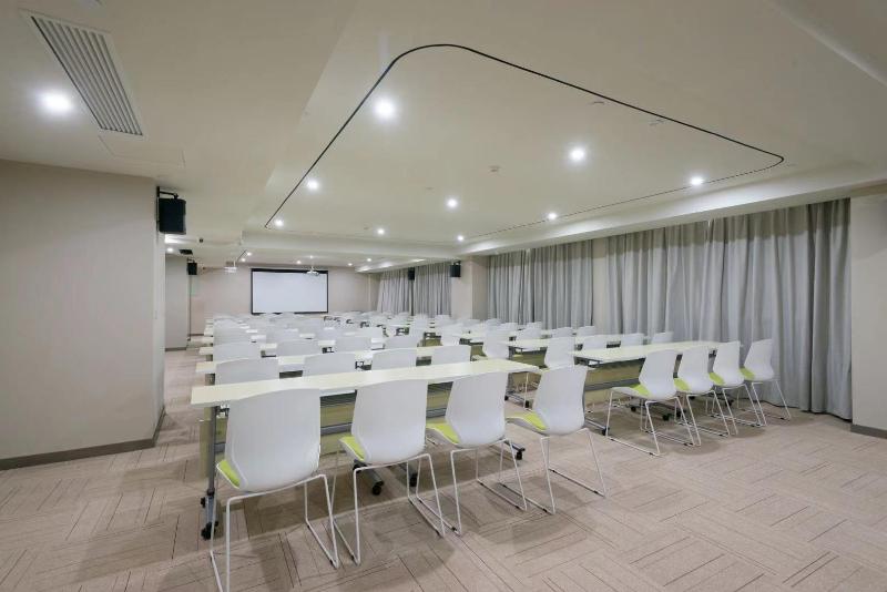 Ji Hotel Xinxiang Fat Donglai Life Plaza