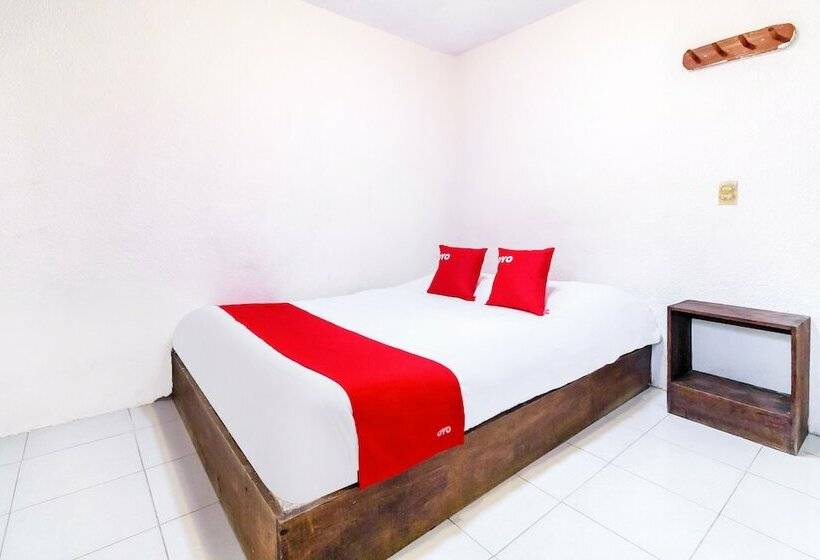 Oyo Hotel La Luna, Templo De Santo Domingo De Guzman