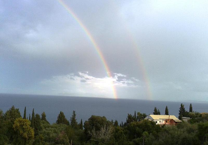 Apostolos & Eleni Family Apartments