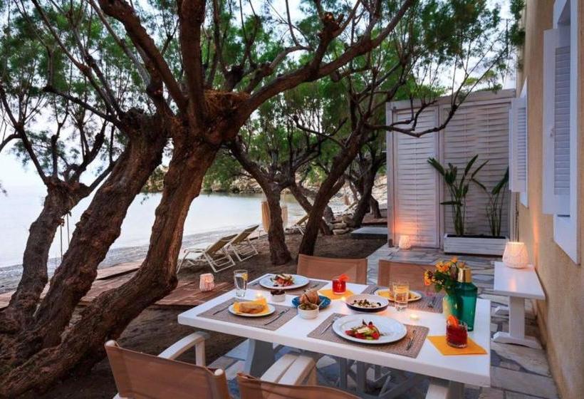 Apothikes Seaside Private Apartments