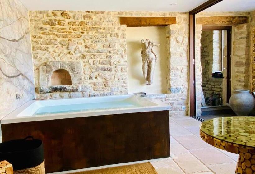 ベッドアンドブレックファースト La Maison Du Passage   Chambres   Suites Premium, Spa, Piscine Et Restaurant