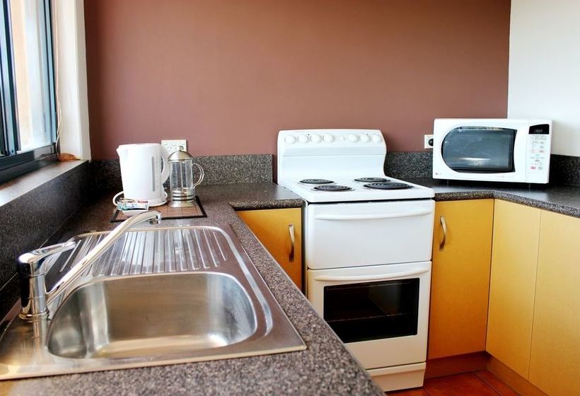 酒店 96 On Arthur Apartments