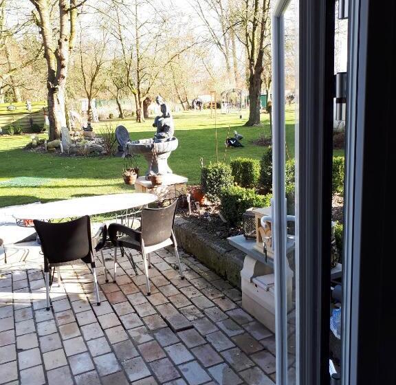 فندق B&b De Dubbelmolen