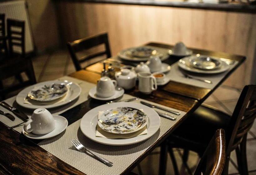 فندق B&b De Dubbelmolen