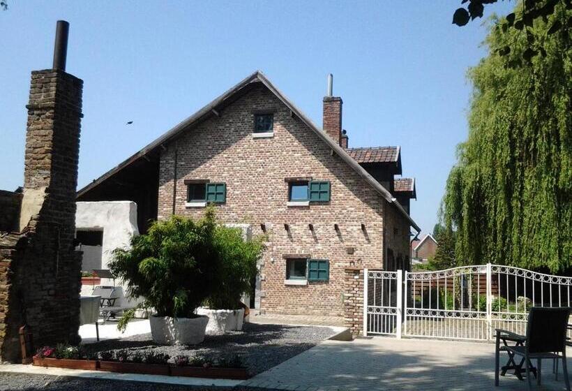 فندق B&b De Dubbelmolen