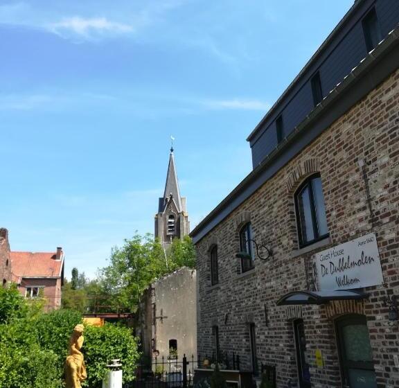 فندق B&b De Dubbelmolen
