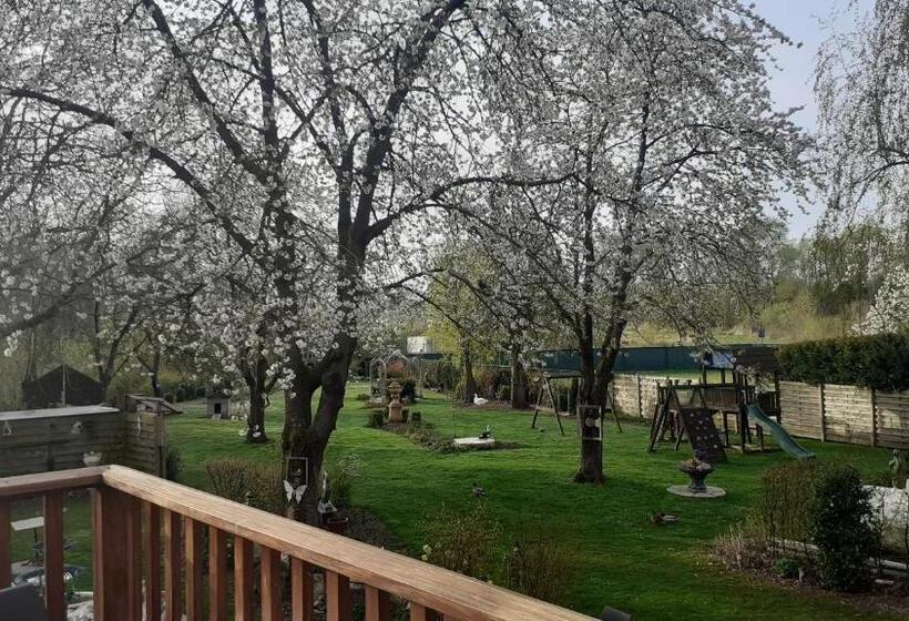 فندق B&b De Dubbelmolen