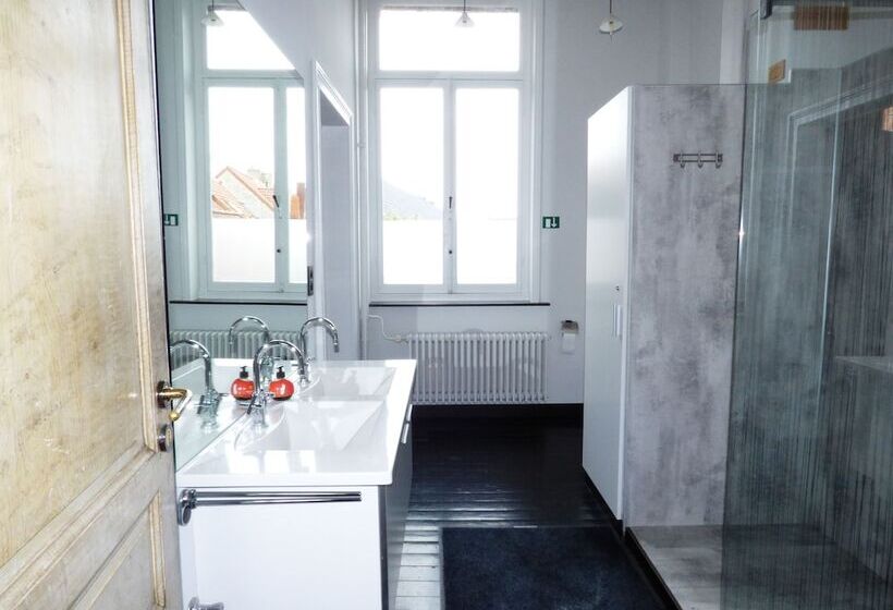 Отель B&b Lady Jane