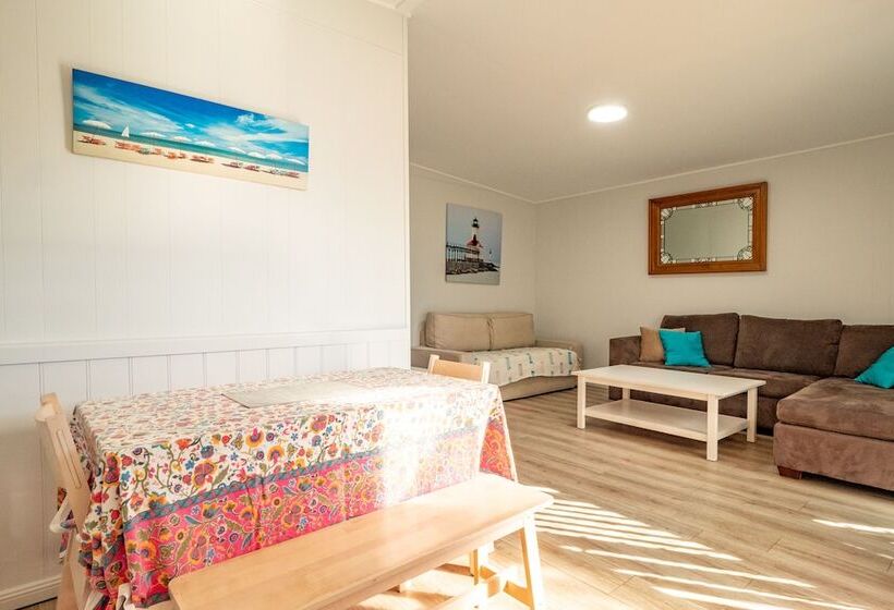 בית מלון כפרי Beach Cabins Merimbula