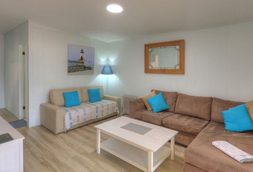 בית מלון כפרי Beach Cabins Merimbula