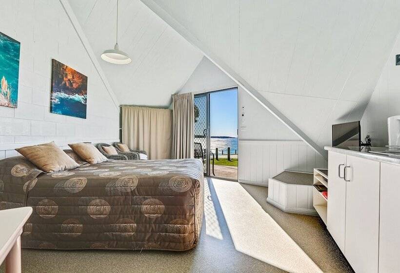 בית מלון כפרי Beach Cabins Merimbula