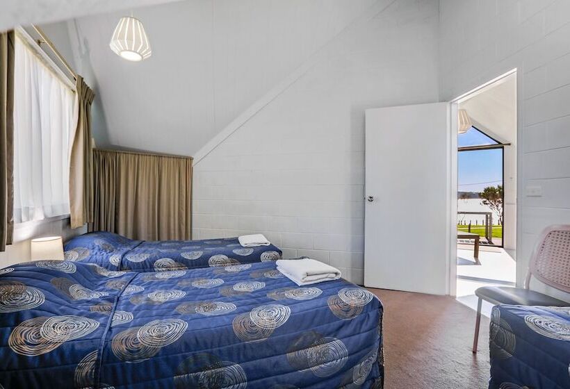 בית מלון כפרי Beach Cabins Merimbula