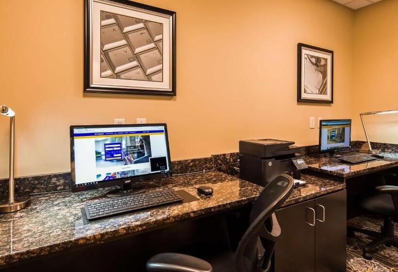 Отель Best Western Premier University Inn