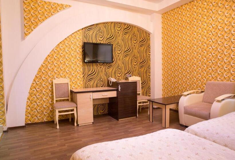 هتل Cinema Boutique