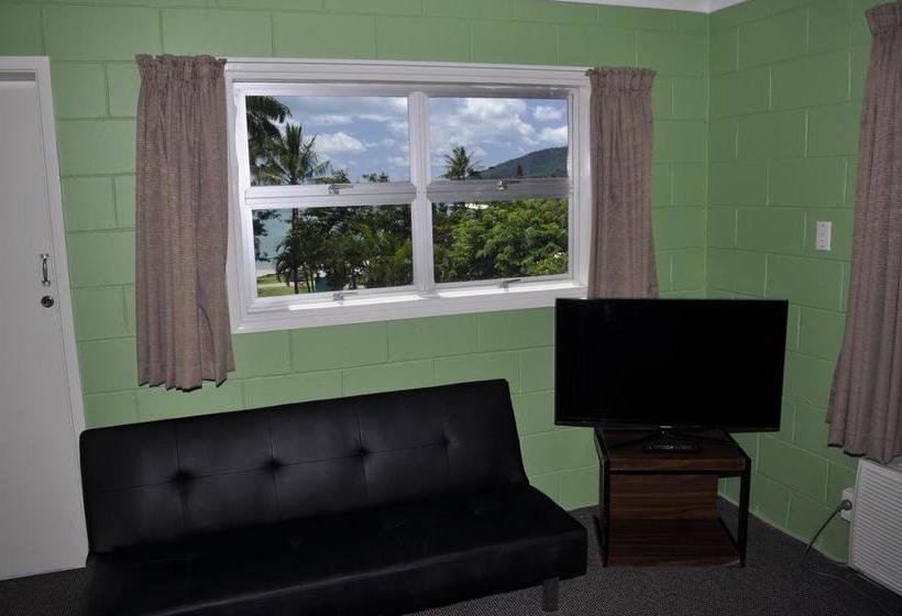 ホテル Colonial Court Holiday Apartments