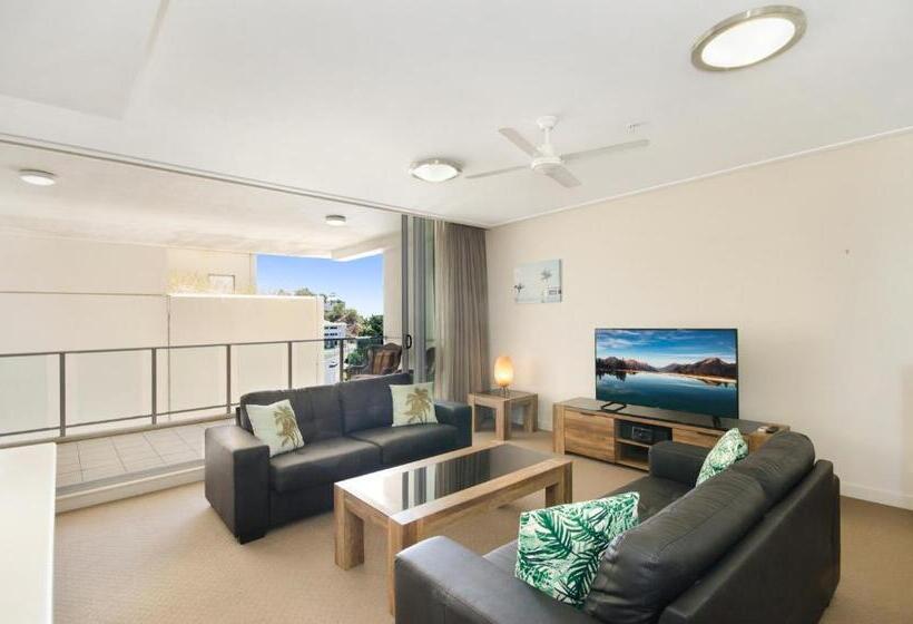 هتل The Dalgety Apartments