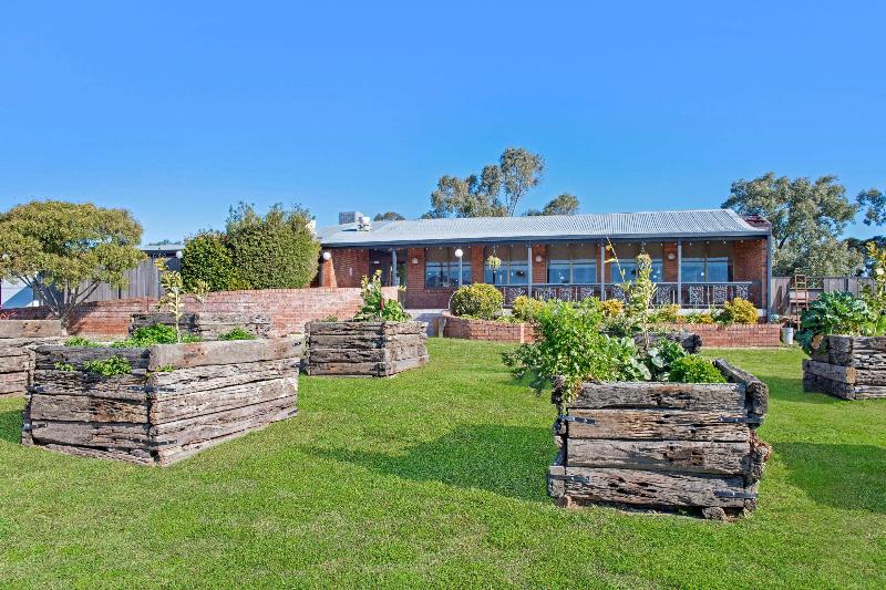 هتل Econo Lodge Savannah Park Tamworth