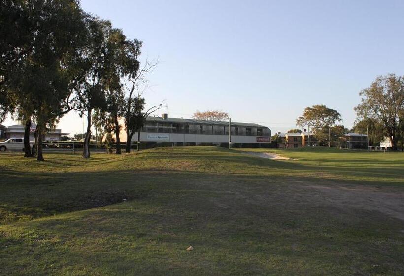 هتل Emerald Executive Apartments