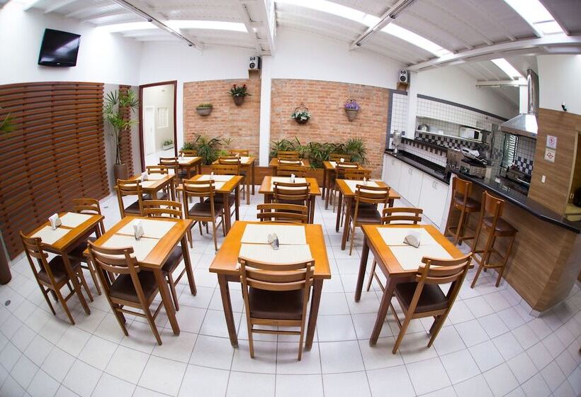 בית מלון כפרי Esplanada