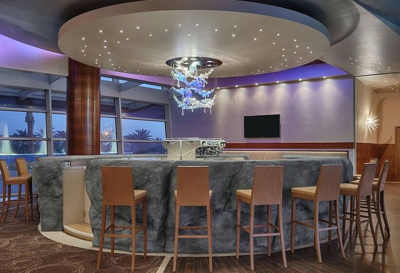 هتل Four Points By Sheraton Oran