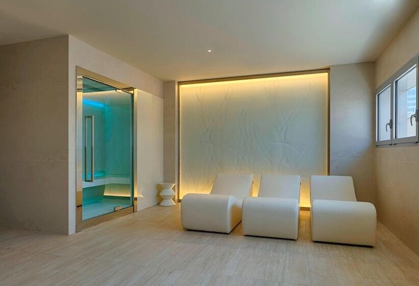 هتل Four Points By Sheraton Oran