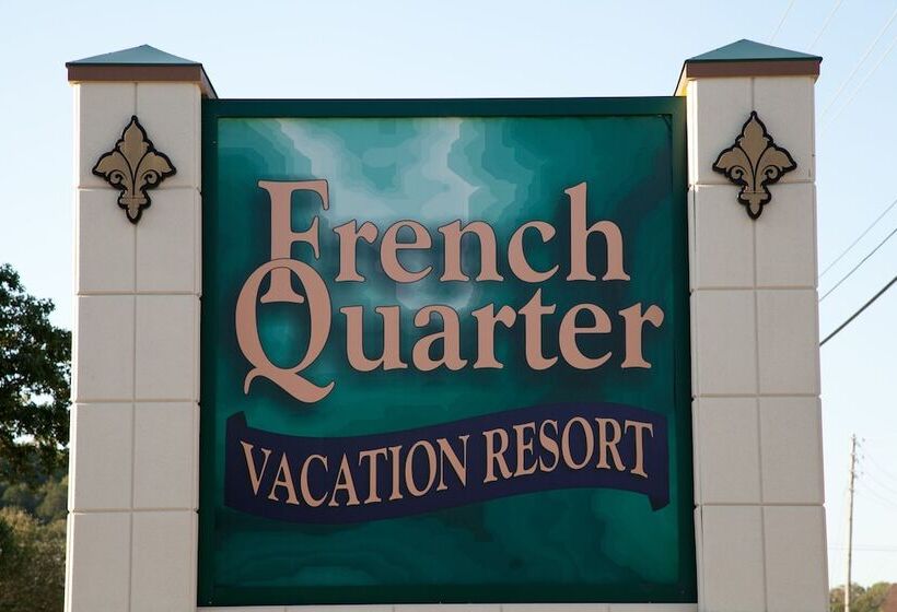בית מלון כפרי French Quarter Resort