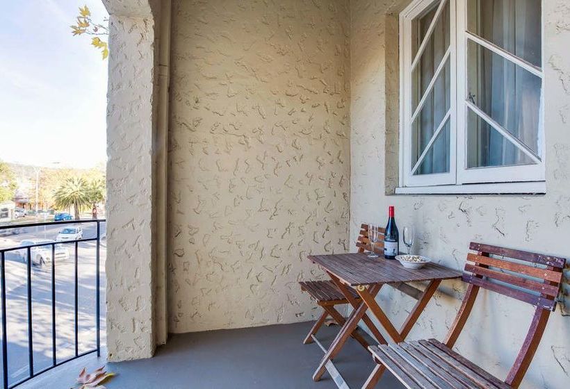 בית מלון כפרי Globe Apartments