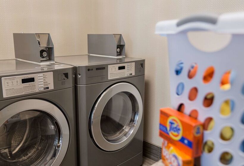 هتل Hampton Inn & Suites West Des Moines/sw Mall Area