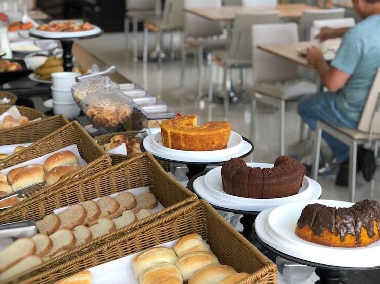 ホテル Ibis Presidente Prudente Manoel Goulart