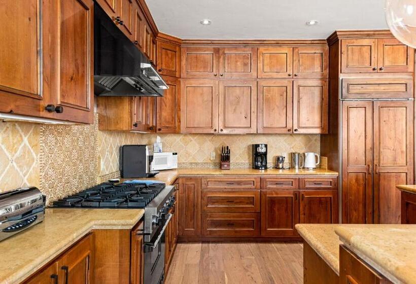 فندق Dakota Place 7