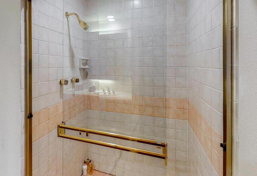 فندق Dakota Place 7