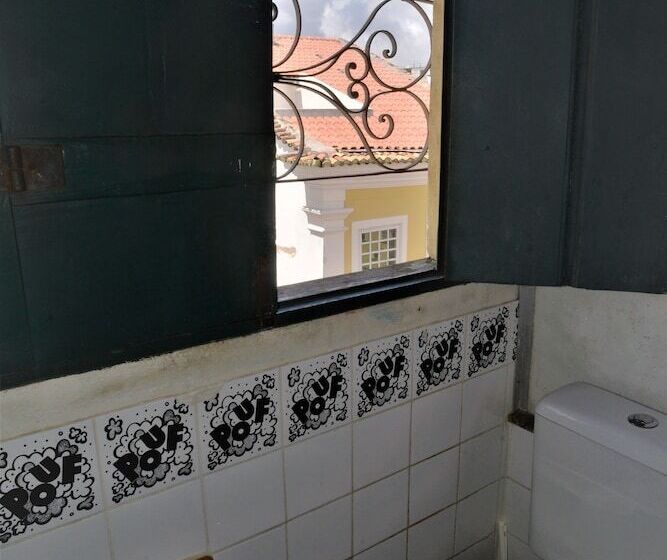 هتل Laranjeiras Hostel