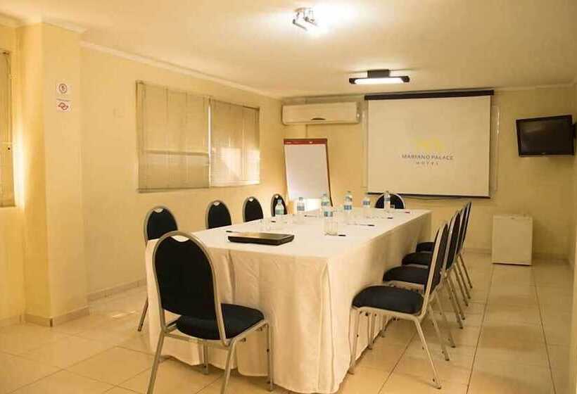 ホテル Mariano Palace