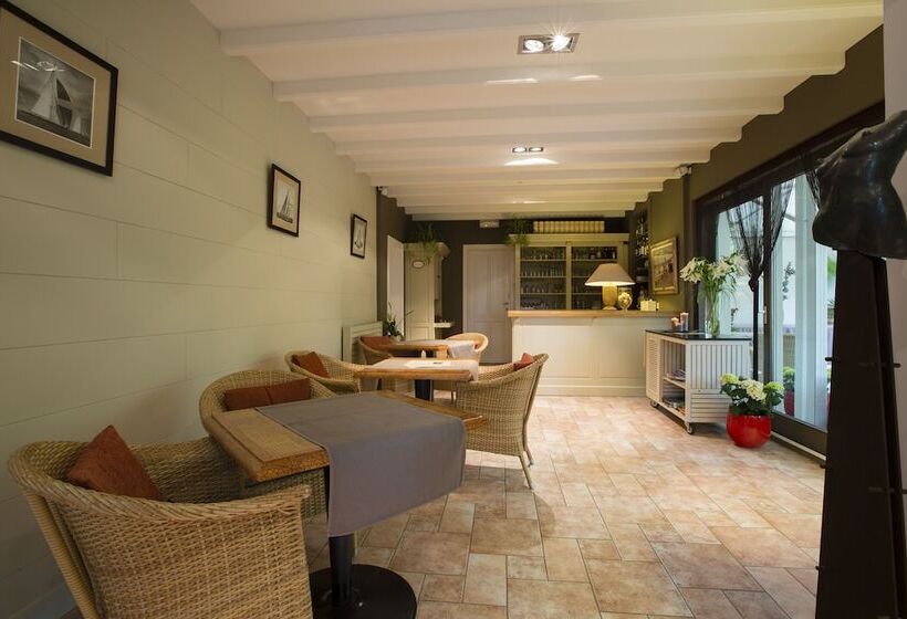 Отель Martinique