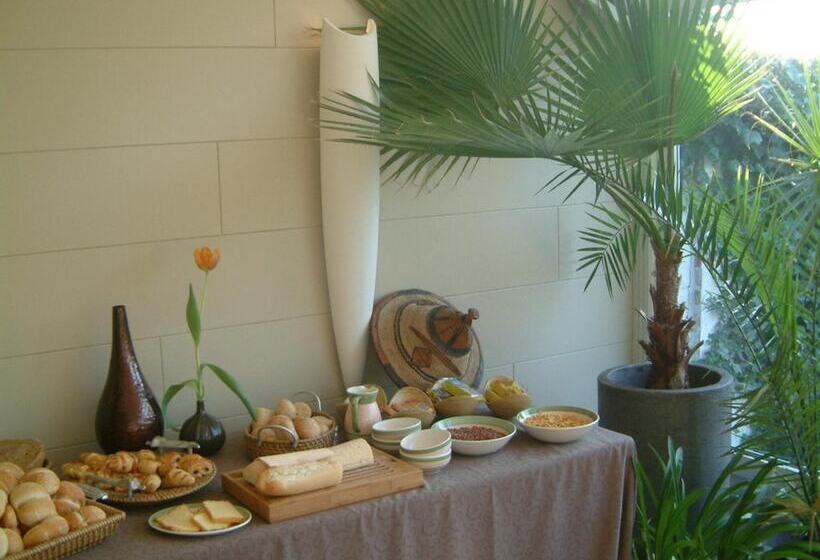 בית מלון כפרי Martinique