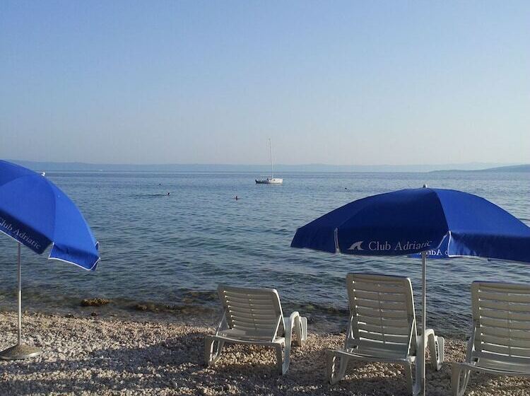 호텔 Mobile Homes Baško Polje Campground