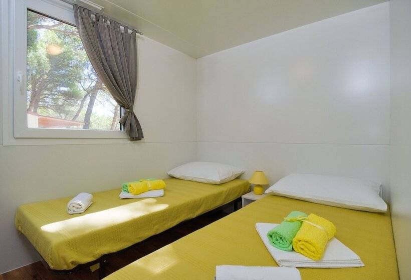 호텔 Mobile Homes Baško Polje Campground