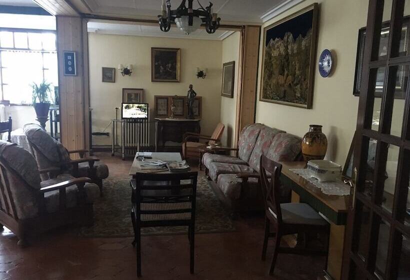 בית מלון כפרי Montes Blancos