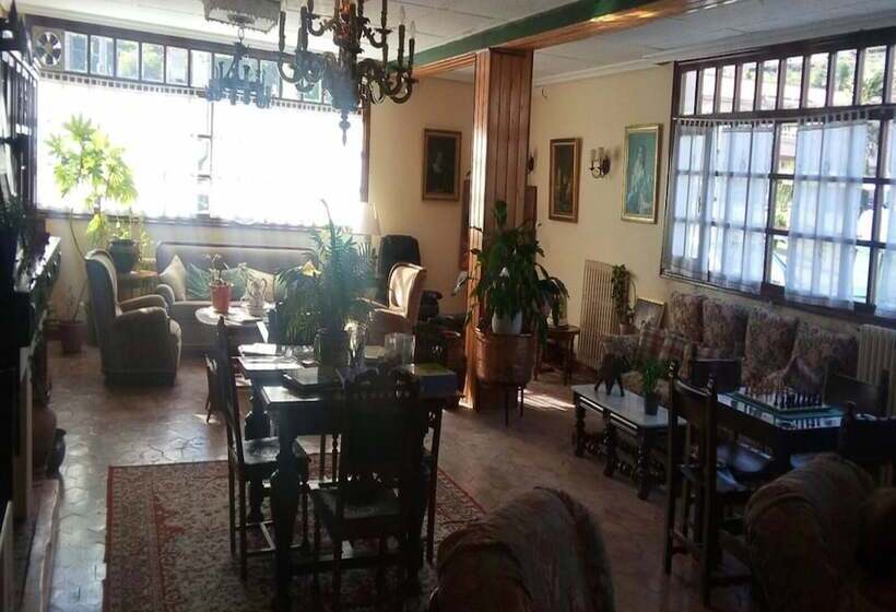 Отель Montes Blancos