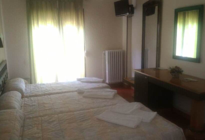 Отель Montes Blancos