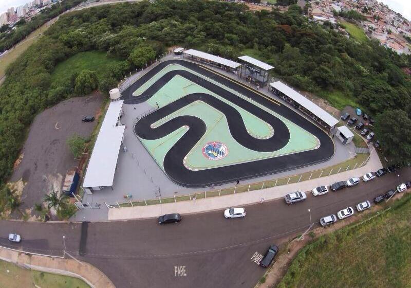 Nohotel Premium Americana