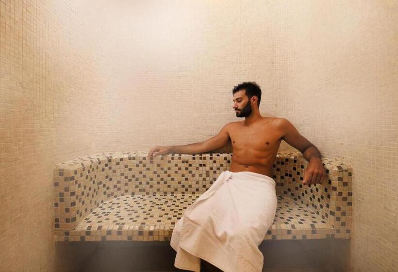 בית מלון כפרי Padma Resort Ubud